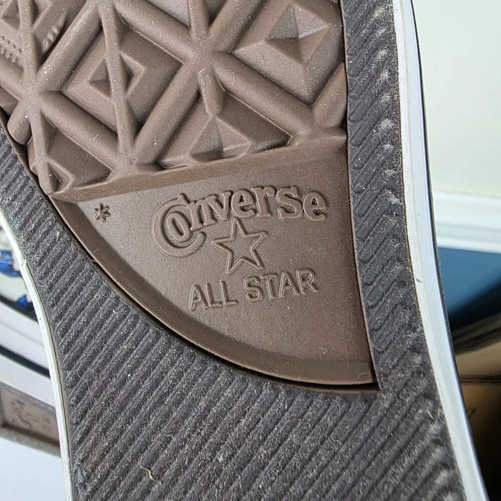 Converse All Star Chuck Taylor Youth Dinosaur Size 3 Sneakers